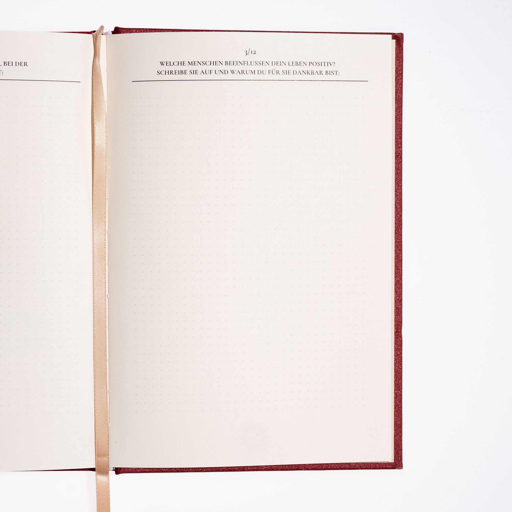 14452d02-a0ad-405b-8fb9-50b949d94323/gratitude-journal-rechts-maron.jpg
